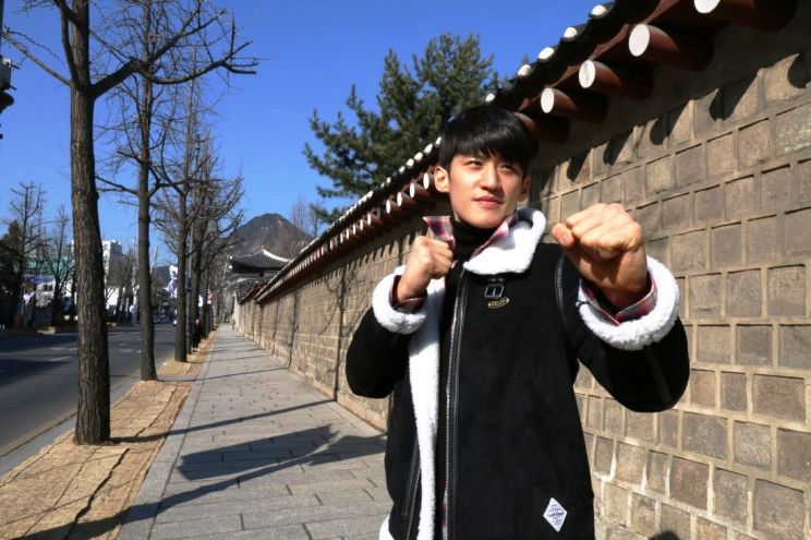 Hoon Lee