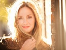 Hope Davis