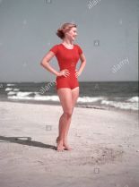 Hope Lange