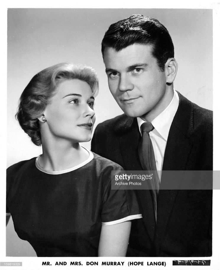 Hope Lange