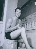 Howard Duff