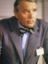 Howard Duff