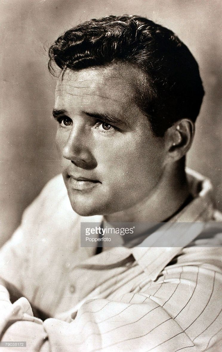 Howard Duff