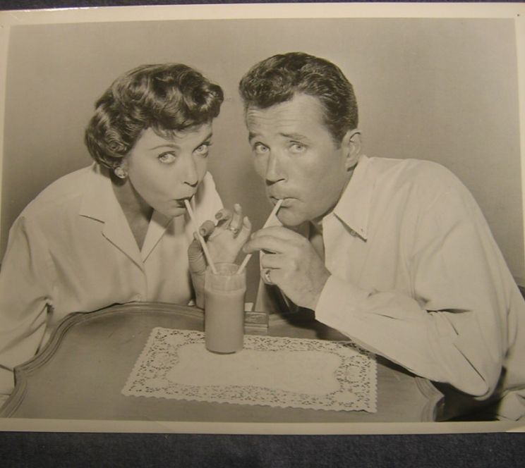 Howard Duff