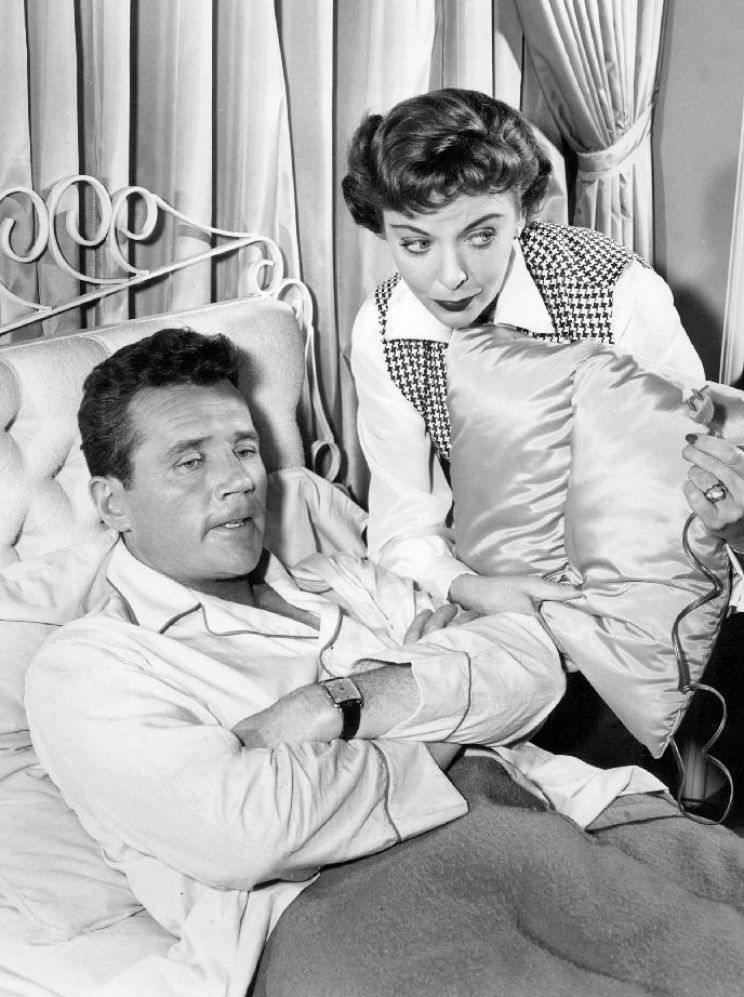 Howard Duff