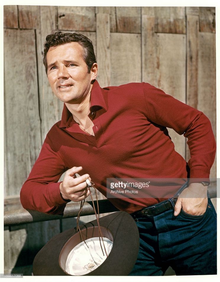 Howard Duff