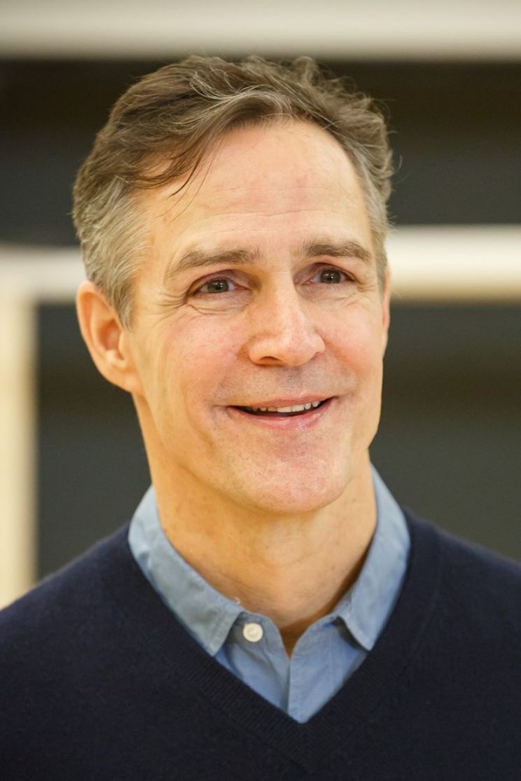 Howard McGillin