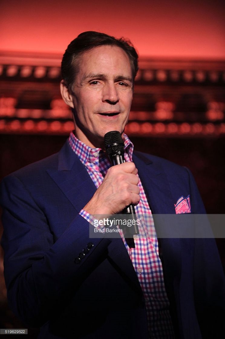 Howard McGillin