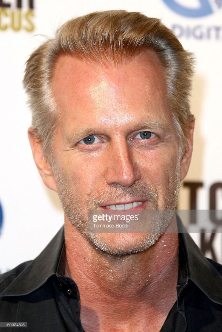 Hoyt Richards