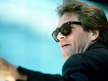 Huey Lewis