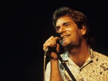 Huey Lewis