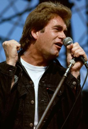 Huey Lewis