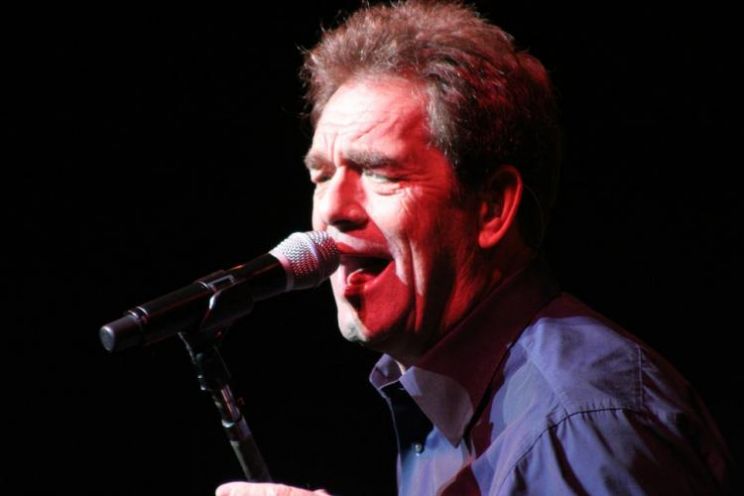 Huey Lewis
