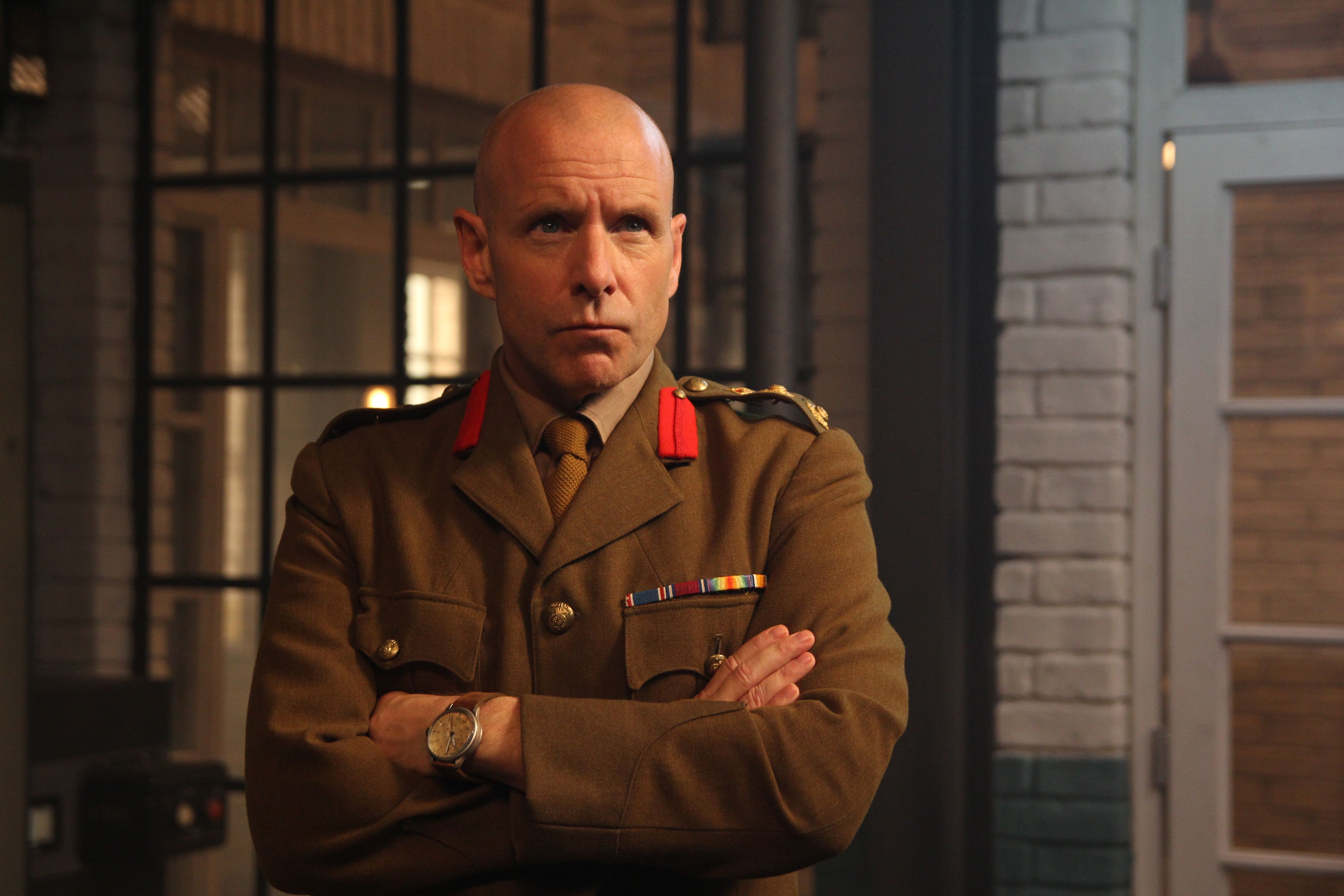 Pictures of Hugh Dillon