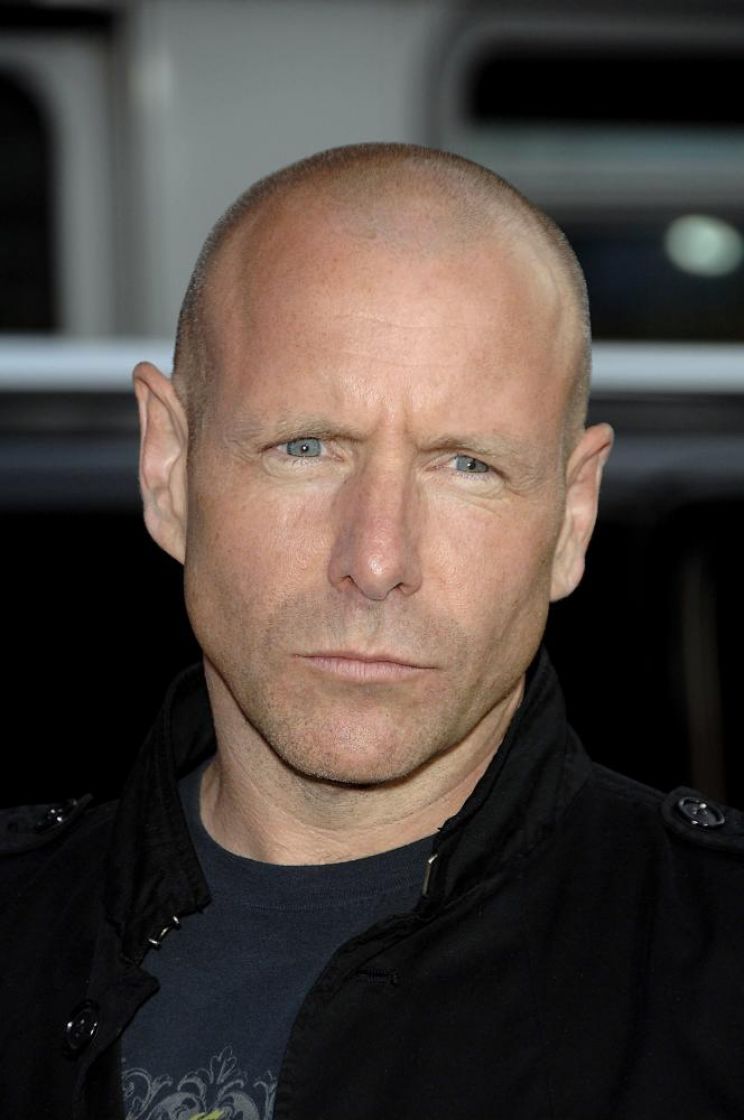 Hugh Dillon