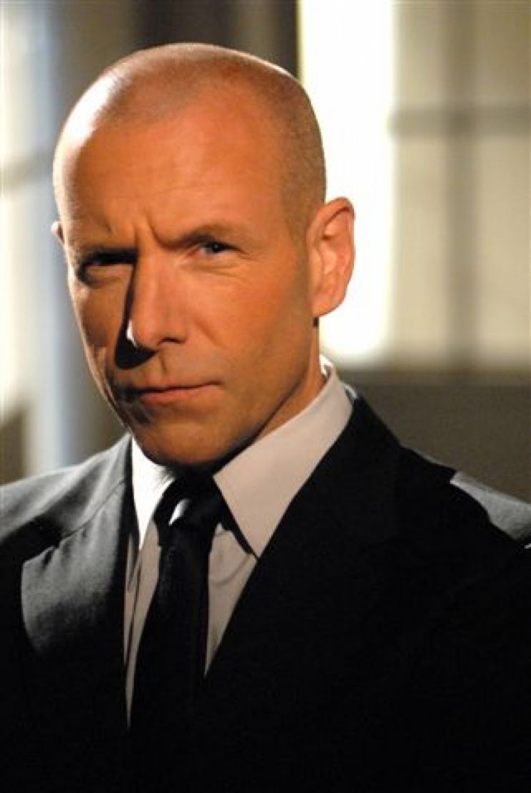 Hugh Dillon