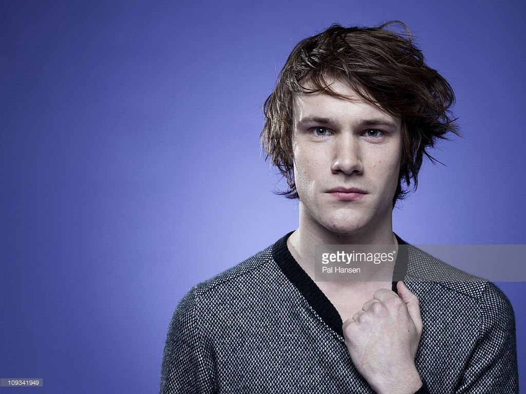 Pictures of Hugh Skinner