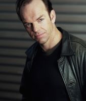 Hugo Weaving