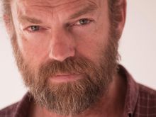 Hugo Weaving