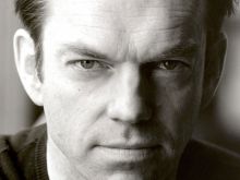 Hugo Weaving