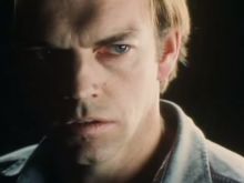 Hugo Weaving