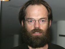 Hugo Weaving