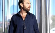 Hugo Weaving