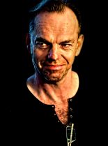 Hugo Weaving