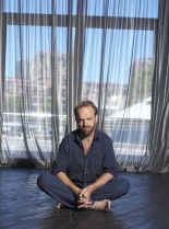 Hugo Weaving