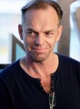 Hugo Weaving