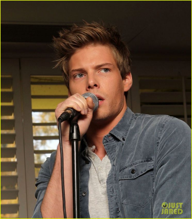 Hunter Parrish