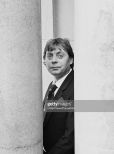 Hywel Bennett