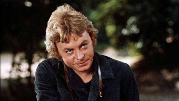 Hywel Bennett