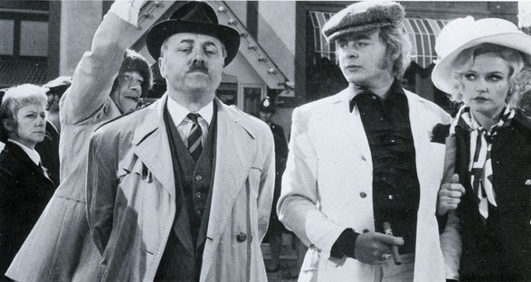 Hywel Bennett