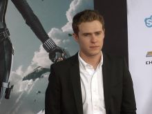 Iain De Caestecker