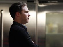 Iain De Caestecker