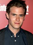 Iain De Caestecker