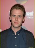 Iain De Caestecker