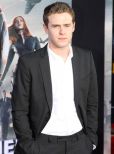 Iain De Caestecker