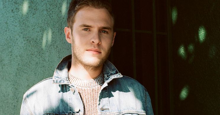 Iain De Caestecker