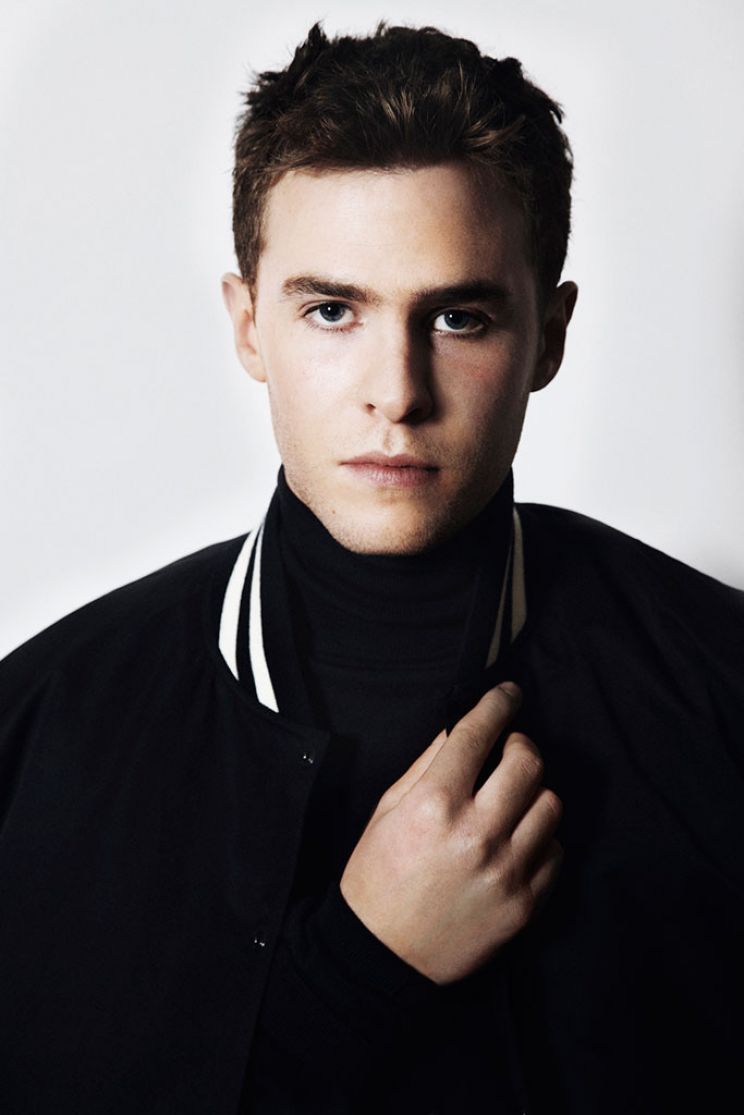 Iain De Caestecker