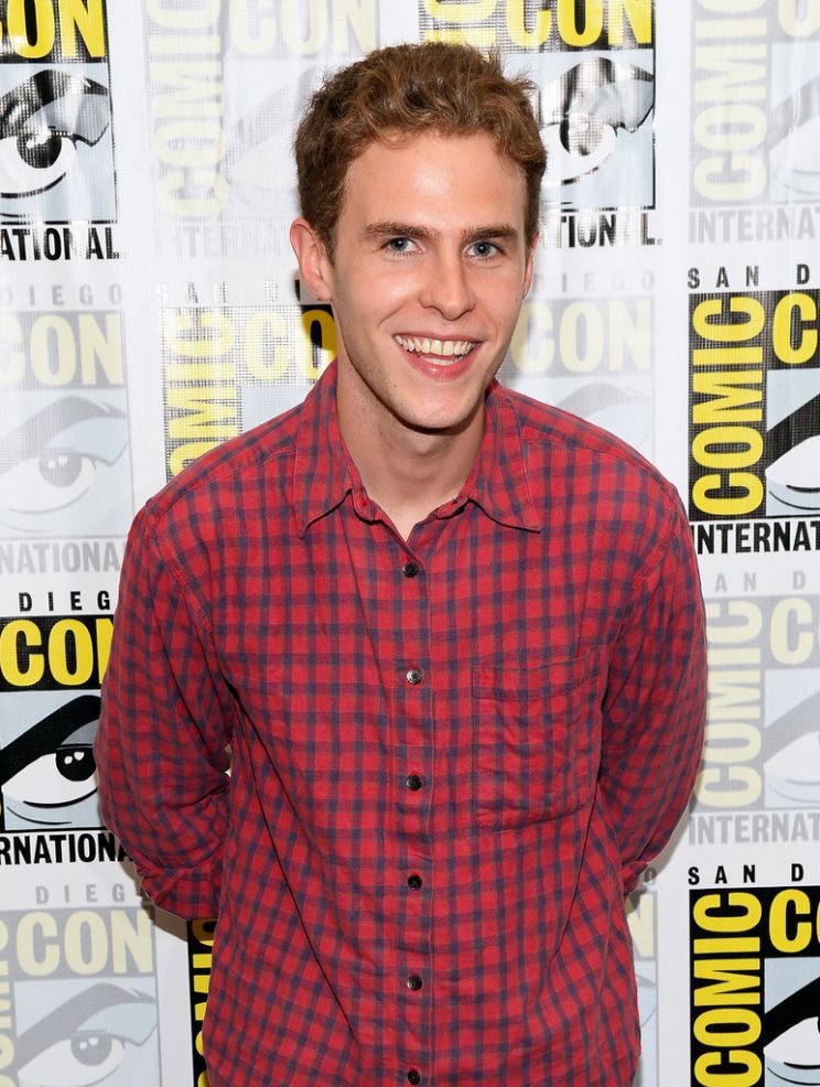 Iain De Caestecker