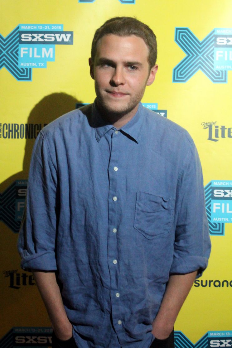 Iain De Caestecker