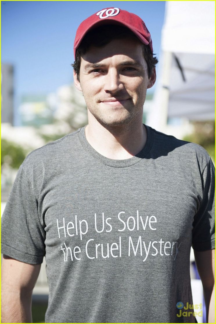 Ian Harding