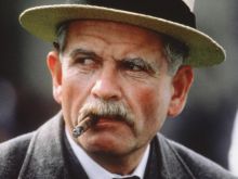 Ian Holm