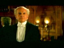 Ian Holm