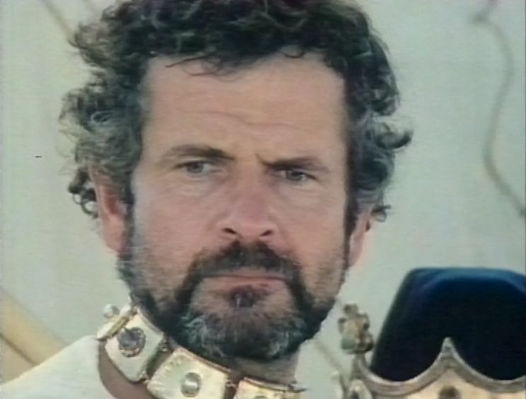Ian Holm