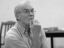 Ian McElhinney