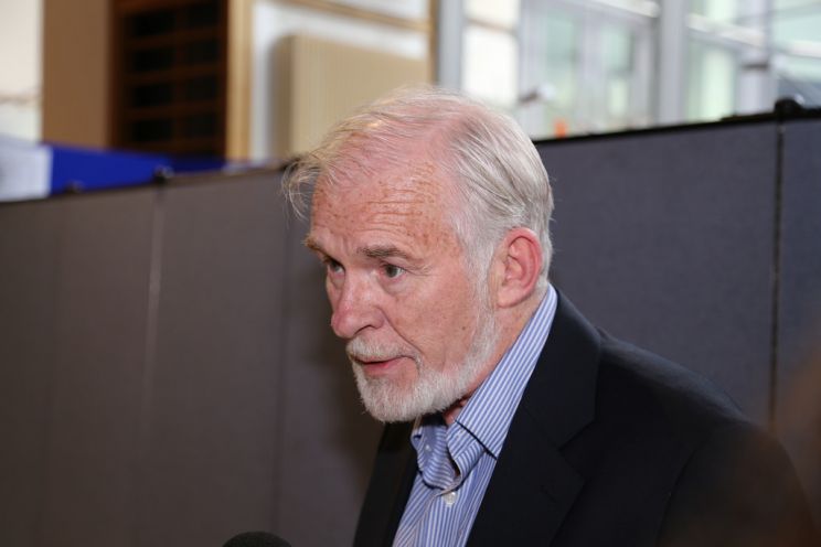 Ian McElhinney