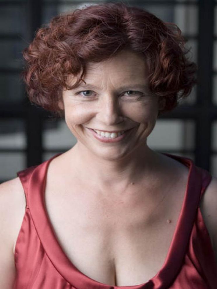 Icíar Bollaín